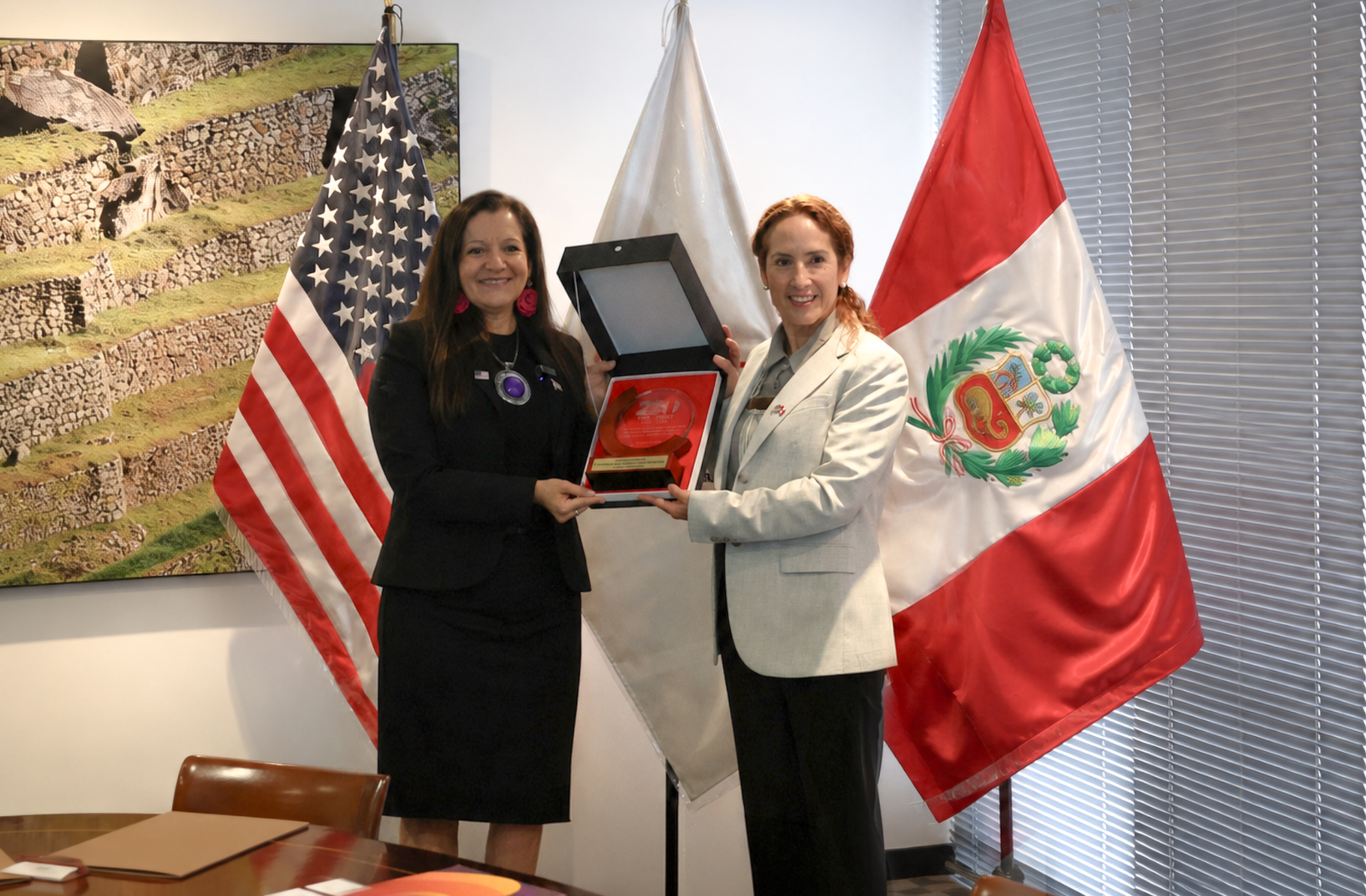 Embajada de los Estados Unidos reconoce a Kallpa con distinción “Bicentenario”